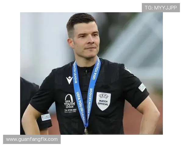 德甲会议首创裁判主管现场评估